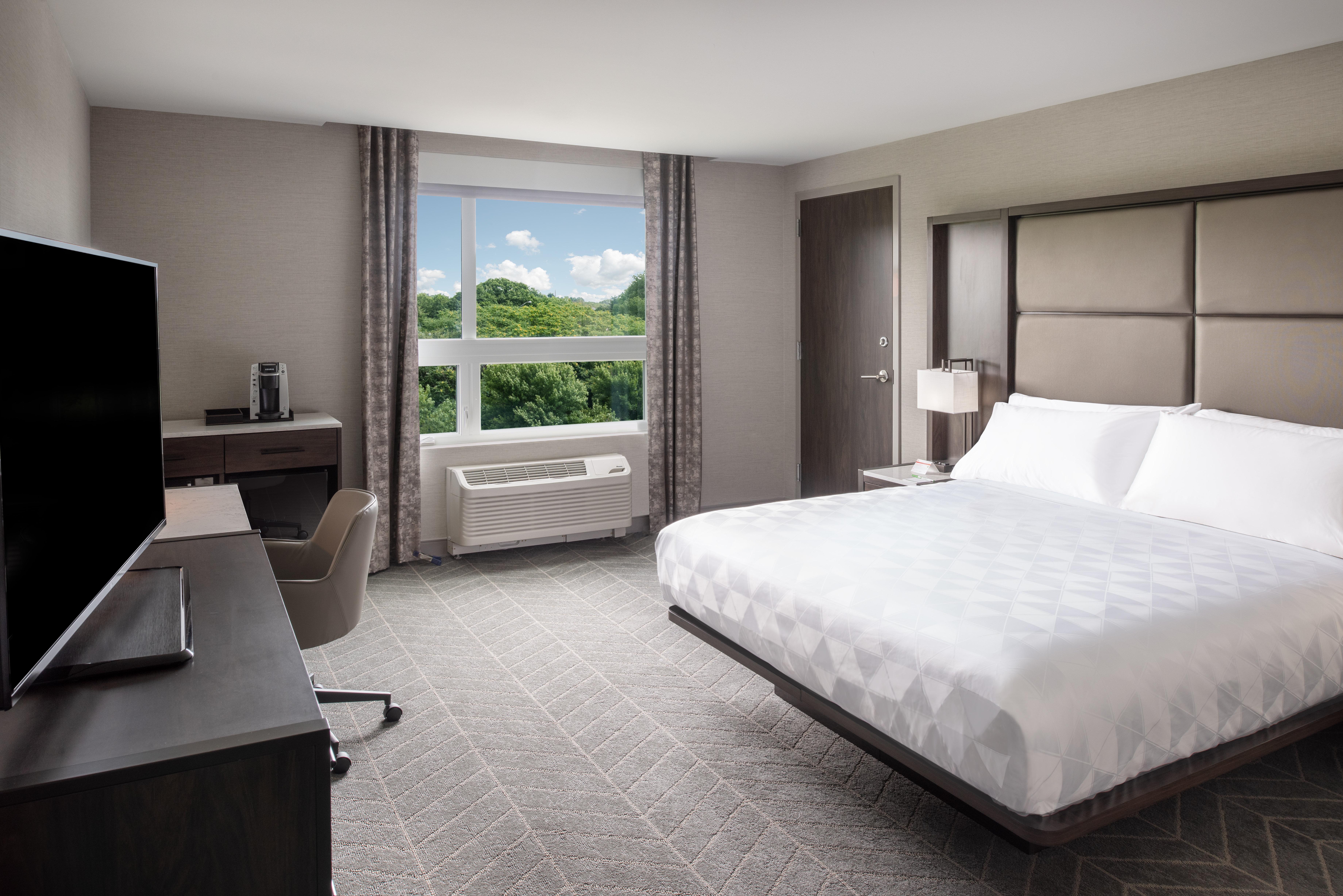 Holiday Inn Boston Logan Airport - Chelsea By Ihg Экстерьер фото