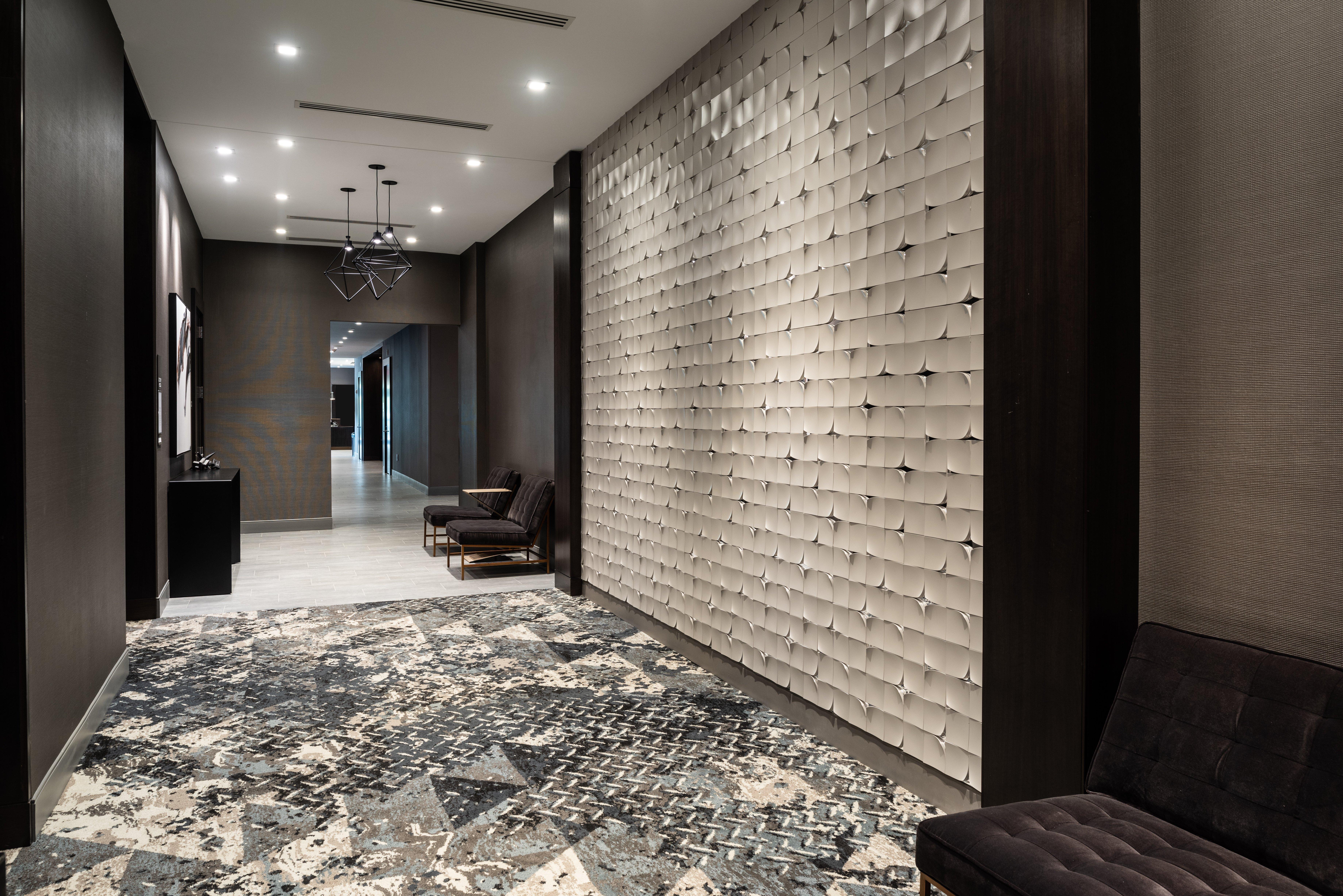 Holiday Inn Boston Logan Airport - Chelsea By Ihg Экстерьер фото