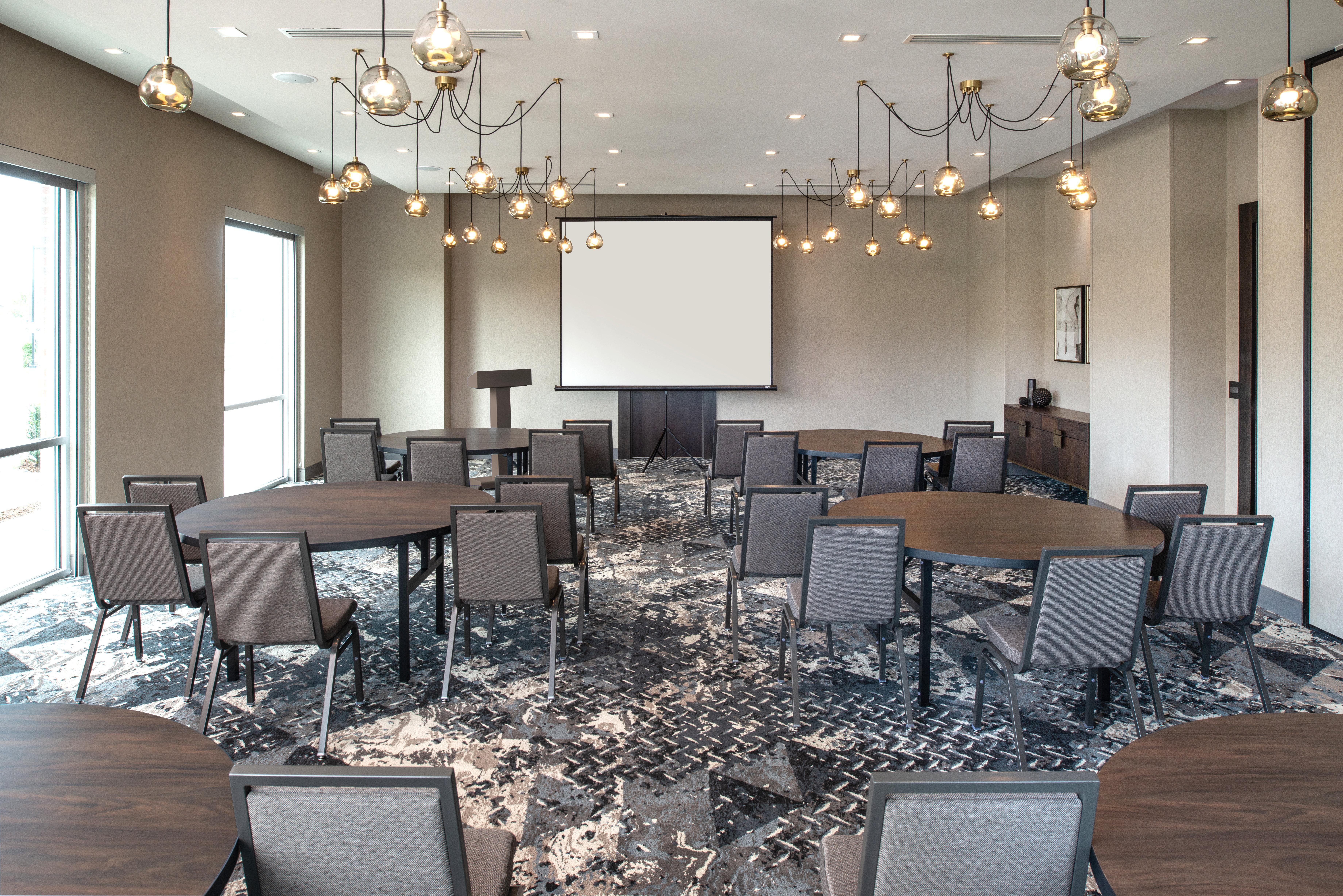 Holiday Inn Boston Logan Airport - Chelsea By Ihg Экстерьер фото