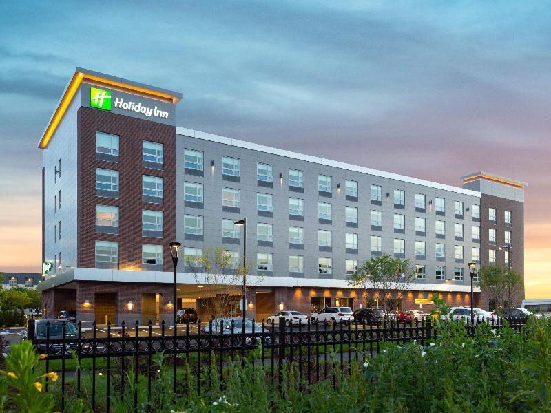 Holiday Inn Boston Logan Airport - Chelsea By Ihg Экстерьер фото